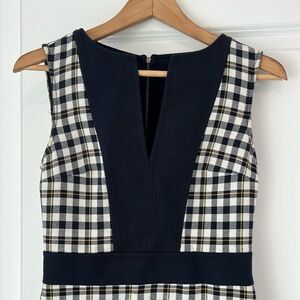 Judith and Charles dress - like new size 2. Unique and stunning work and play